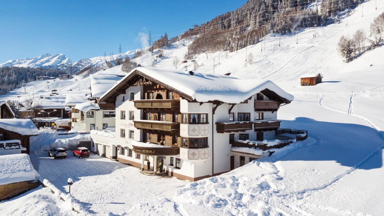 Landhaus Strolz 장크트안톤암아를베르크 외부 사진