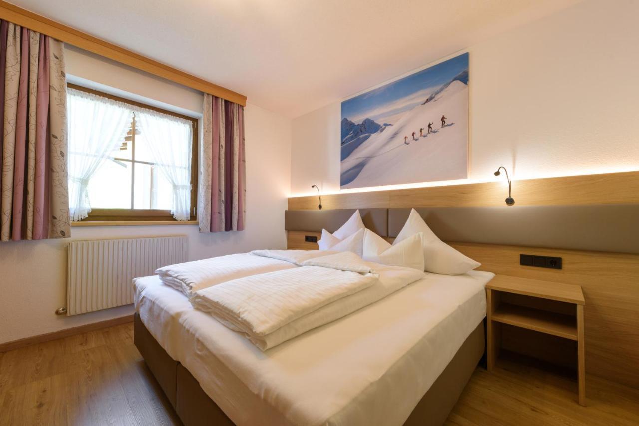 Landhaus Strolz 장크트안톤암아를베르크 외부 사진